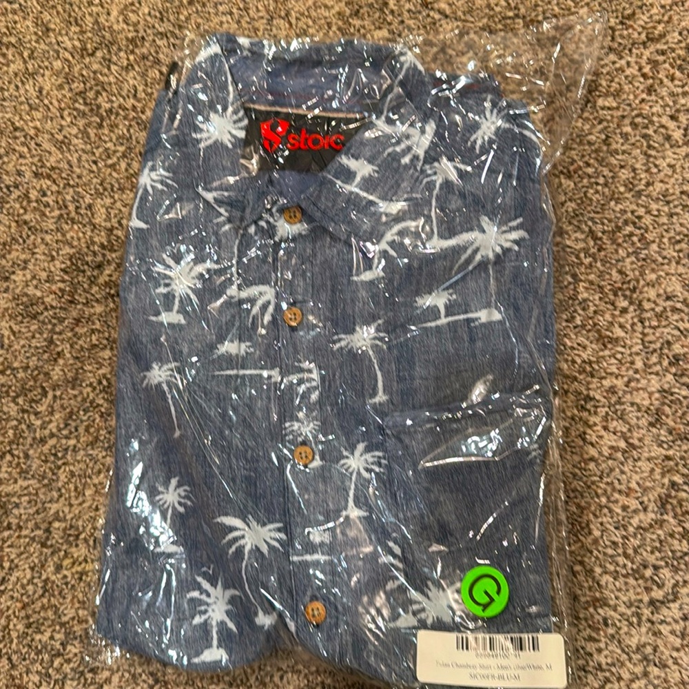 NWT Men’s Stoic button up Hawaiian shirt